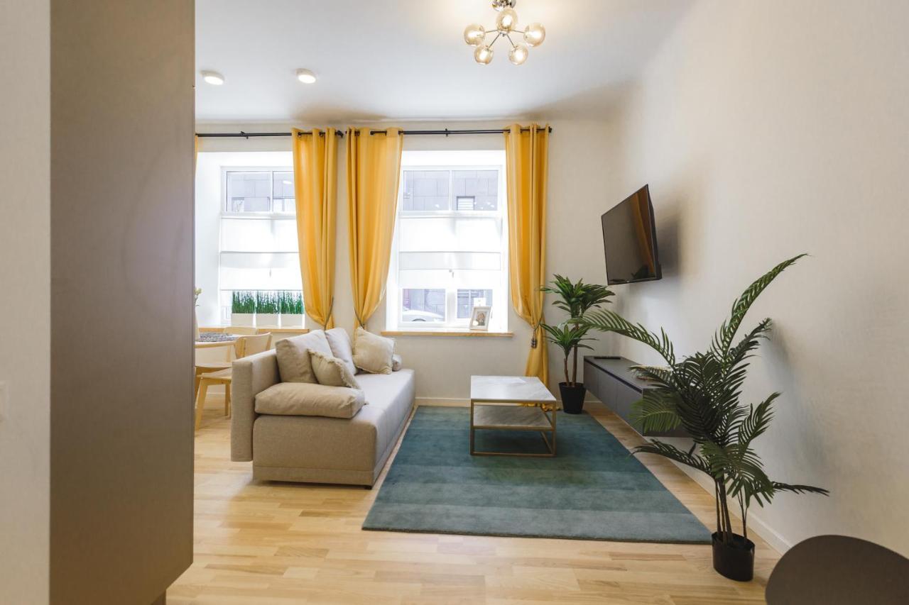 1212 Apartments With Free Parking Рига Екстериор снимка