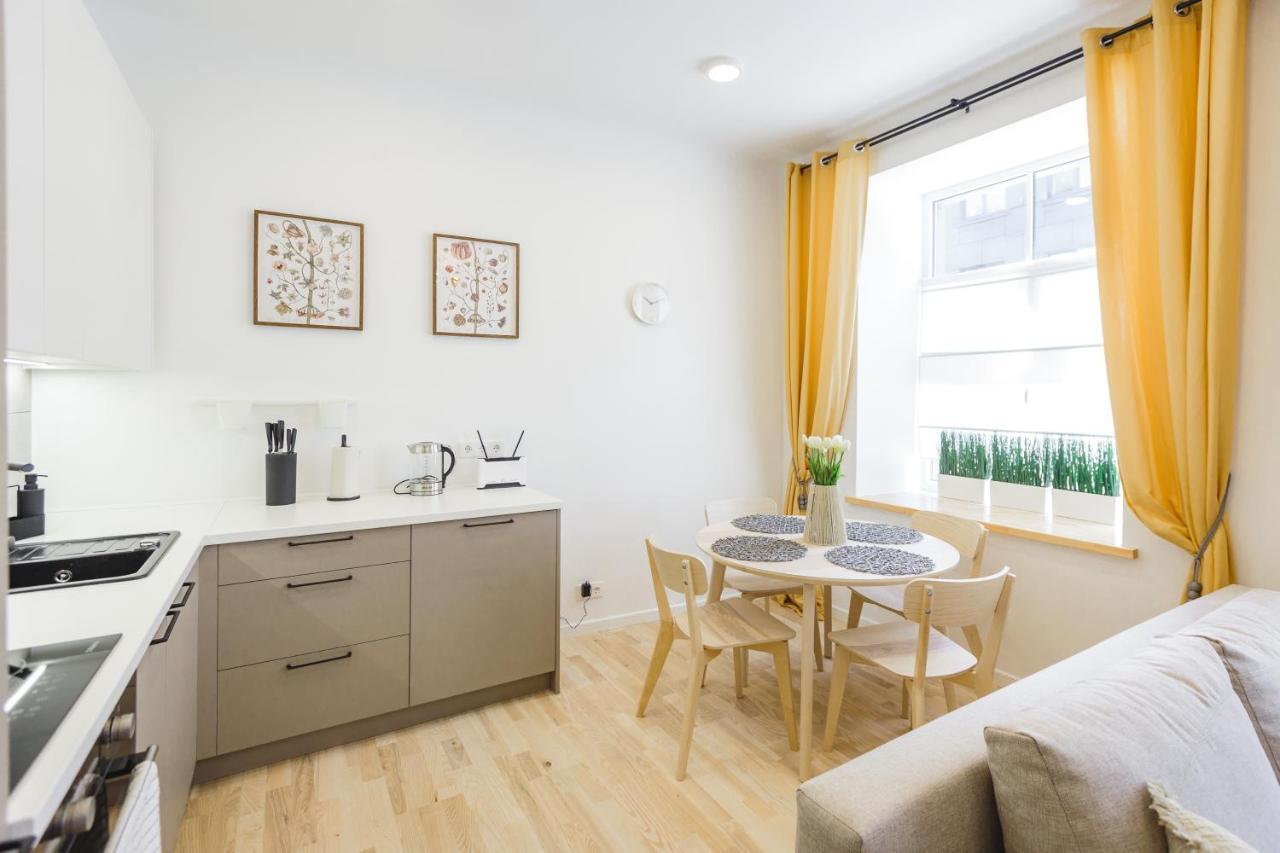 1212 Apartments With Free Parking Рига Екстериор снимка