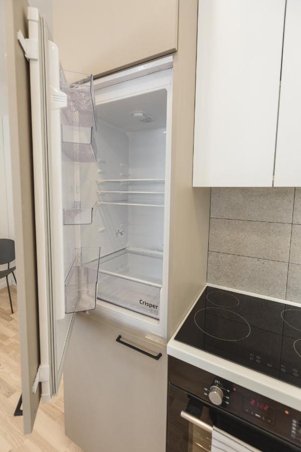 1212 Apartments With Free Parking Рига Екстериор снимка